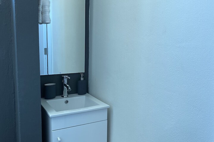 Room 17 of 64