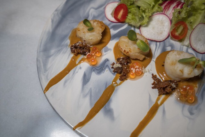 Dining 67 of 89