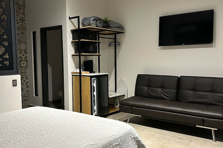 Room 49 of 85