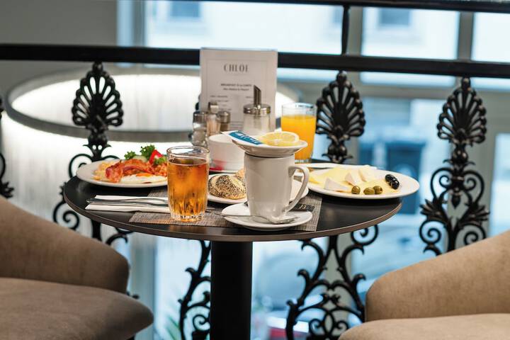 Breakfast/Coffee Service 78 of 95