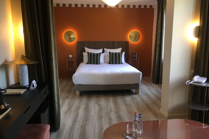 Room 13 of 44