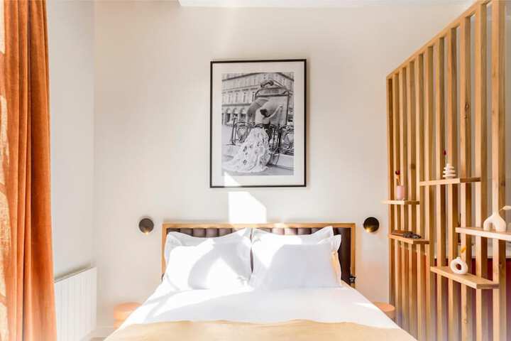 Room 22 of 64