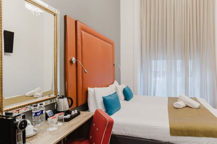 Hotel Interior 122 of 165