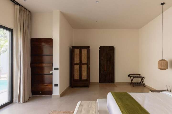 Room 17 of 110