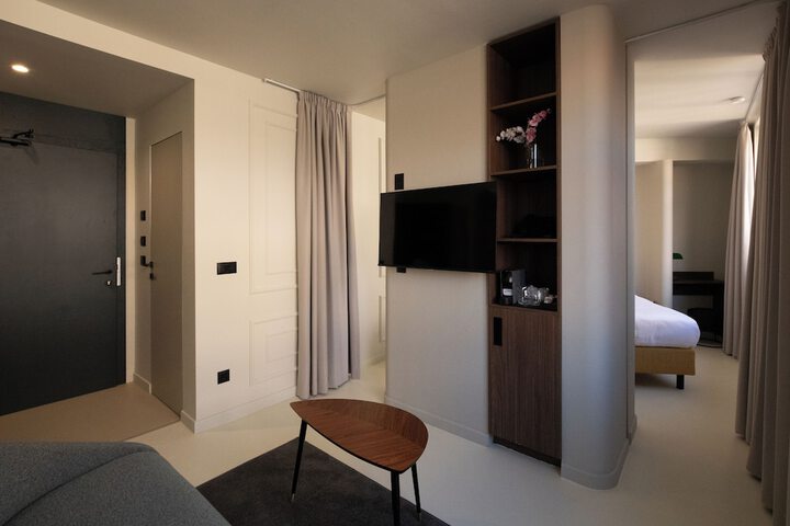 Room 54 of 133