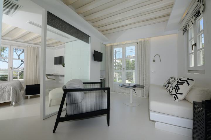 Room 47 of 150