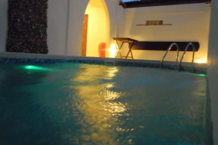Pool 24 of 36