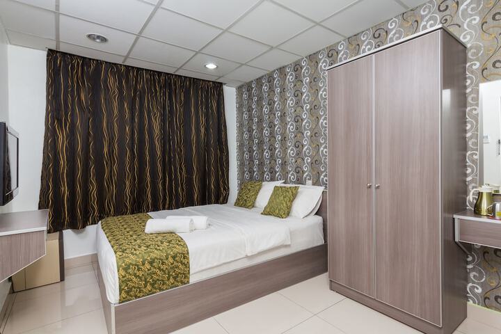 Room 45 of 128