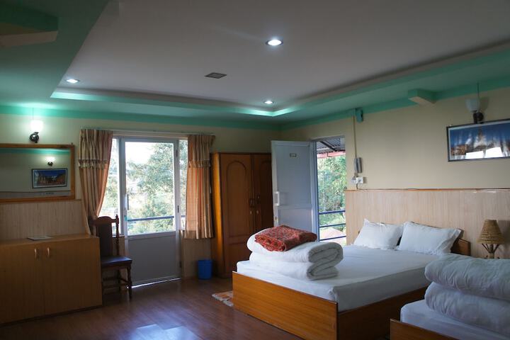 Room 15 of 46