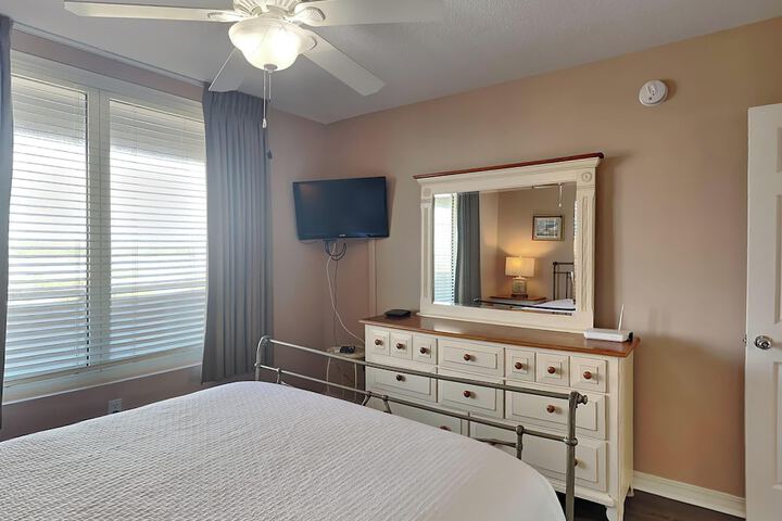Room 30 of 118
