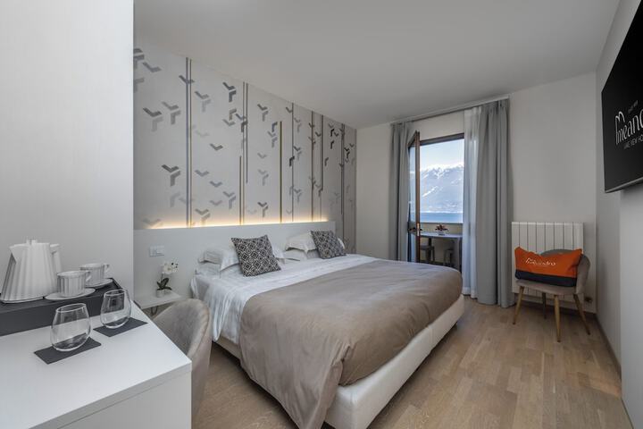Room 45 of 137