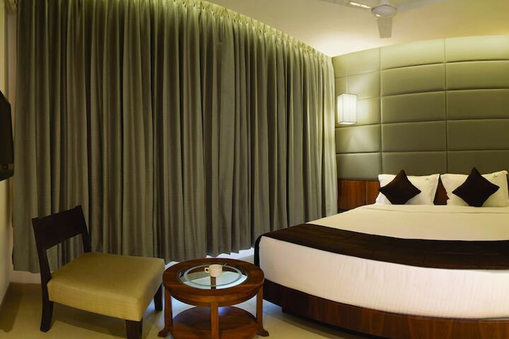 Room 5 of 30