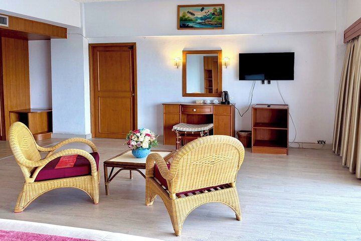 Room 30 of 130