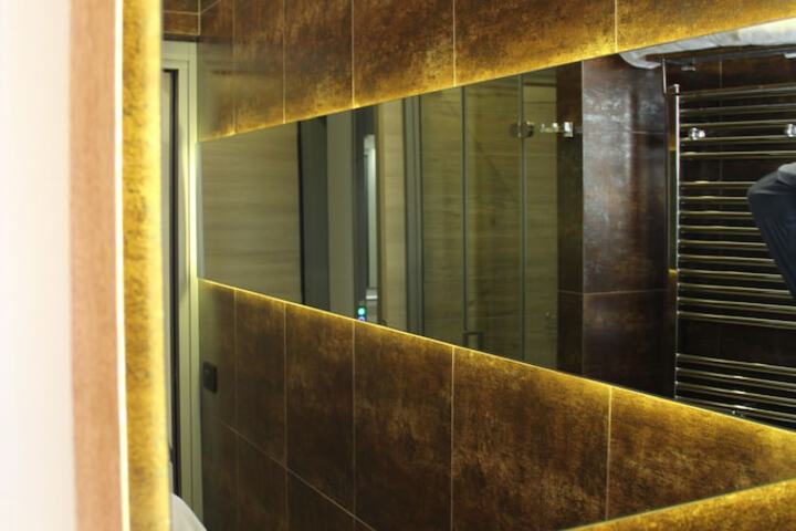 Clean Restrooms