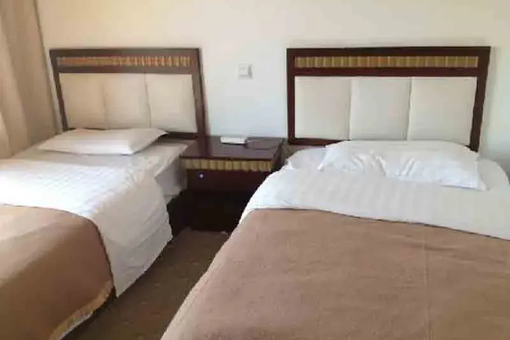 Room 5 of 6