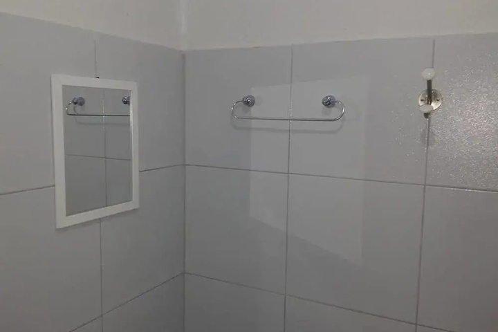 Room 8 of 17