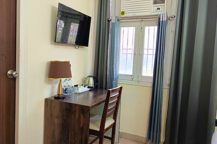 Room 35 of 61