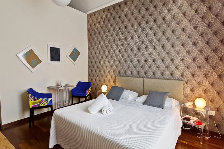 Room 14 of 49