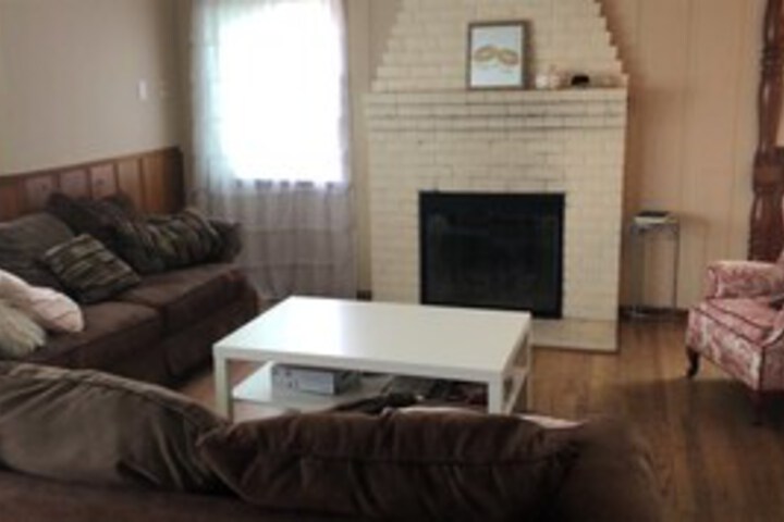 Room 9 of 23