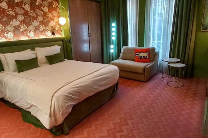 Room 25 of 56