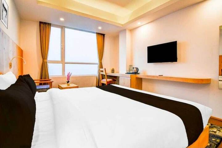 Room 3 of 11
