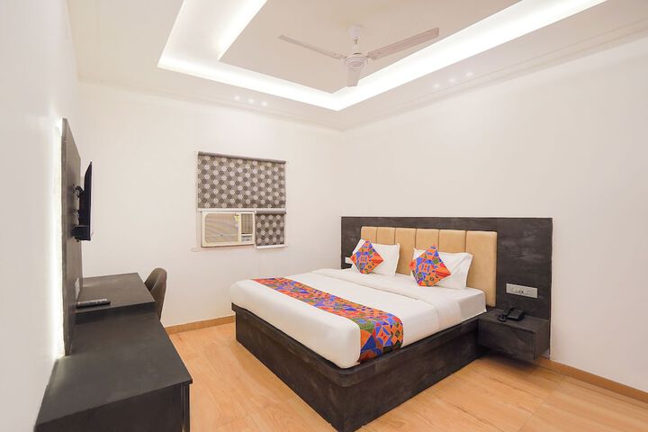 Room 21 of 26