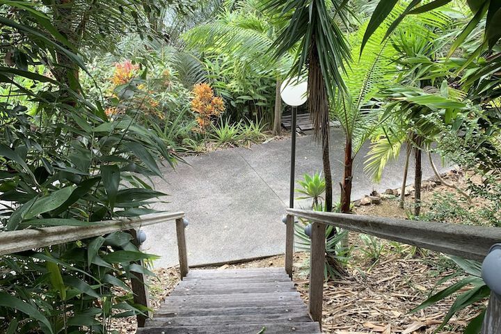 Hotel Exterior 33 of 41