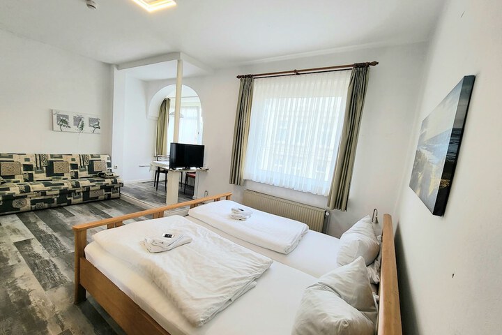 Room 19 of 39