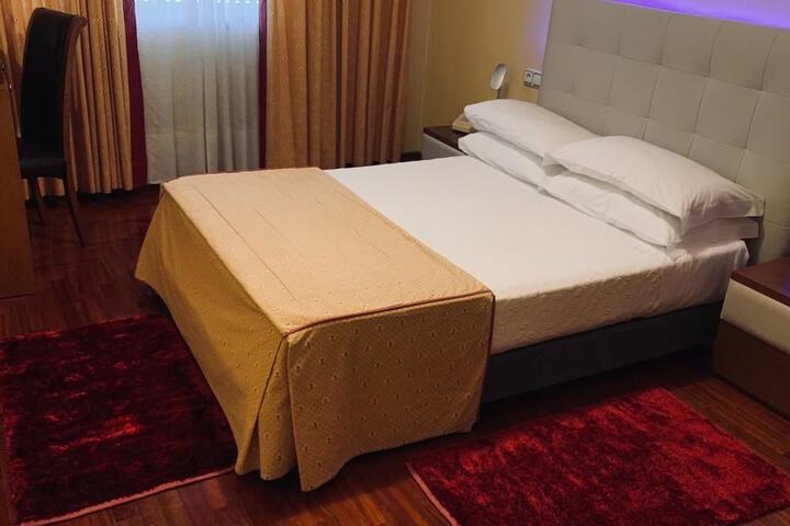 Room 3 of 19