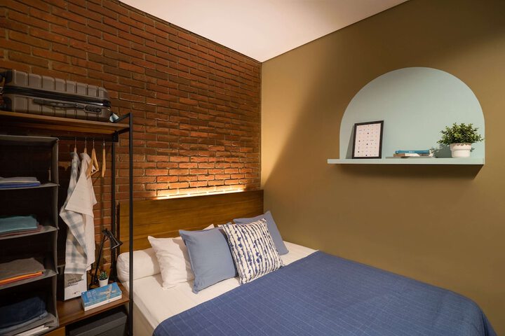 Room 3 of 21