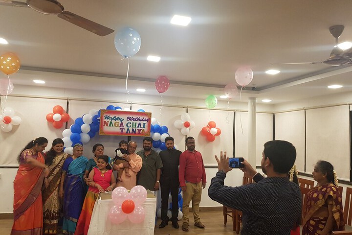 Ballroom/Hall 74 of 91