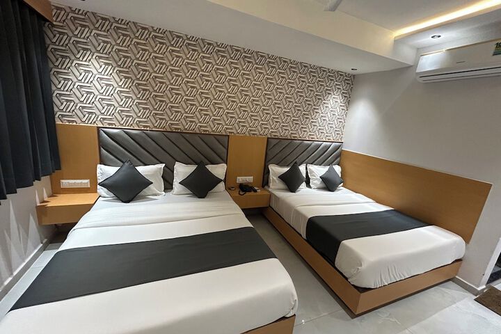 Room 17 of 23