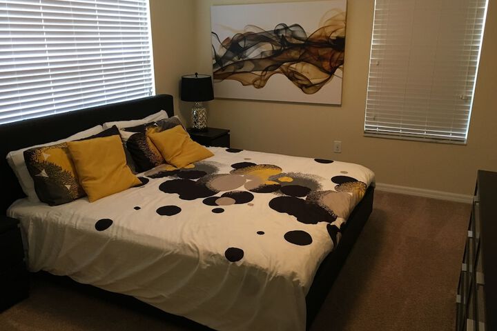 Room 16 of 52