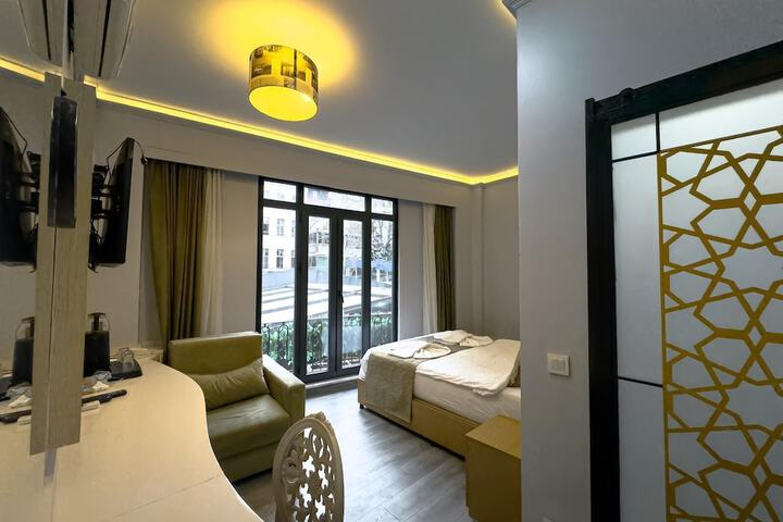 Room 20 of 89