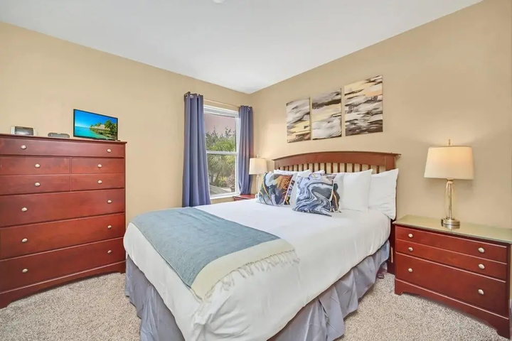 Room 4 of 23