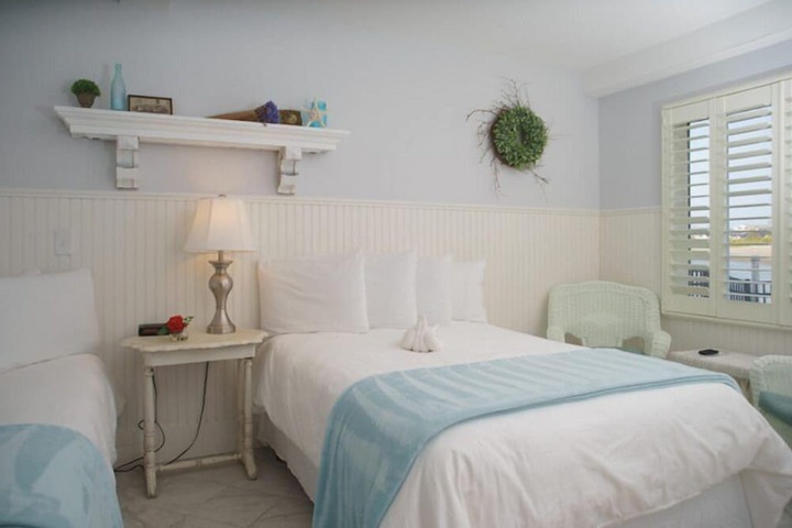 Room 44 of 70