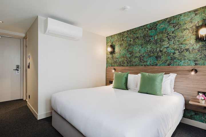 Room 45 of 84