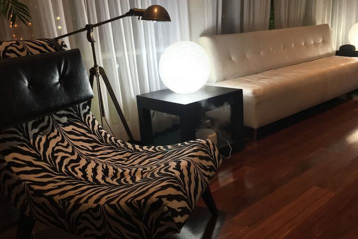 Guest Lobby