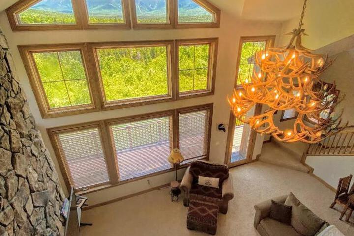 Image of M1 Luxury home a short walk from the Mount Washington Hotel AC heated floor stunning views