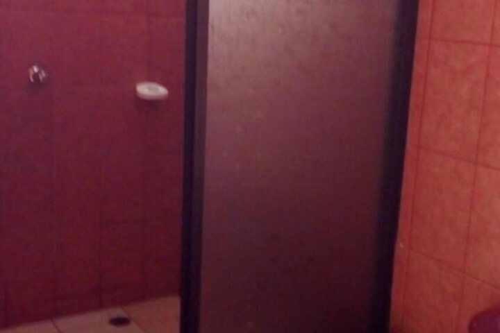 Room 33 of 49
