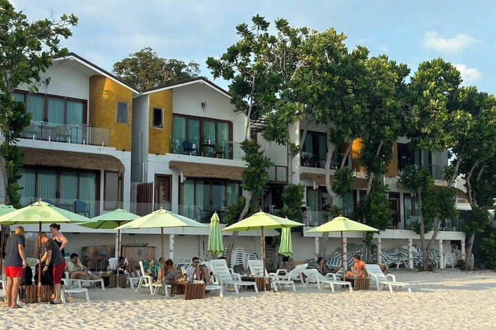 Diamond Beach Resort