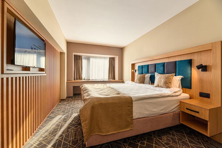 Room 38 of 65