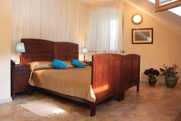 Room 12 of 41