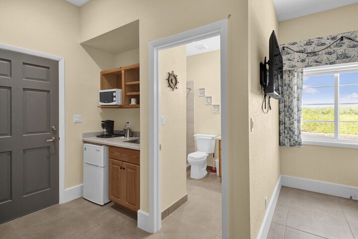 Room 5 of 34