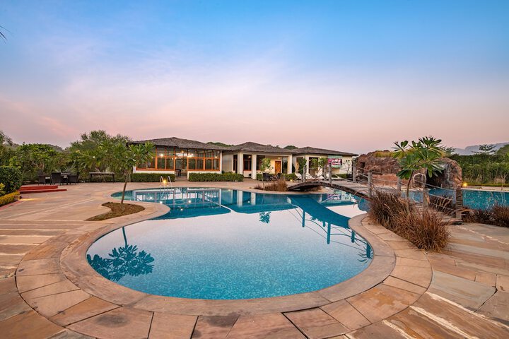 Pool 61 of 103