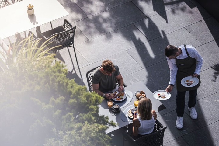 Breakfast/Coffee Service 106 of 130