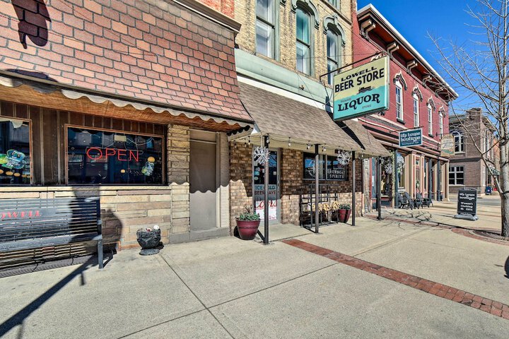 Cozy Lowell Studio 19 Mi to Grand Rapids!