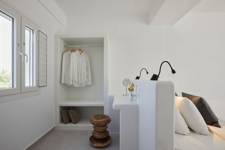 Room 12 of 50