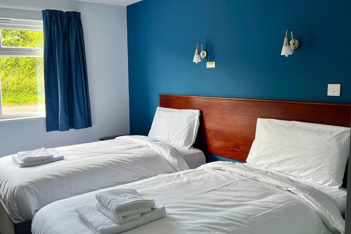 Room 3 of 9