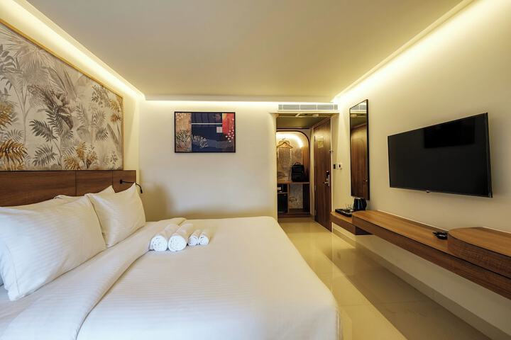 Room 37 of 141